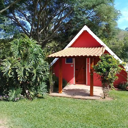 Pousada Chales Da Estalagem Сан-Бенту-ду-Сапукаи Экстерьер фото
